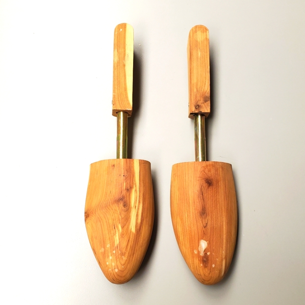 Cedar Shoe Trees 🌳 Vintage Adjustable